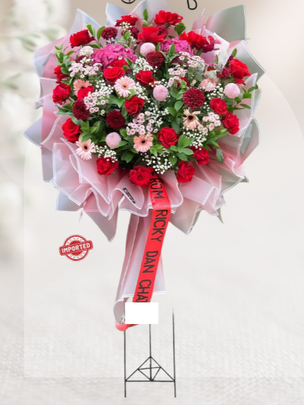 Sf#32 — Hydrangea, Rose, Gompi, Pomp, Gerbera BIG Standing Flower