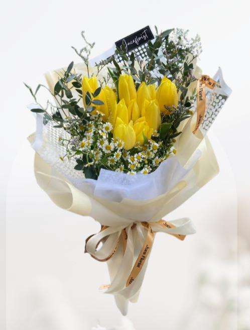 HBt#09 — Yellow Tulip & Camomile Bouquet